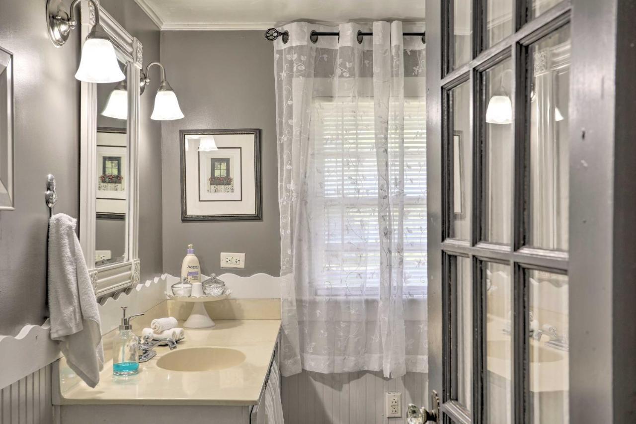 Coastal, Walkable Home In Historic Southport! Εξωτερικό φωτογραφία